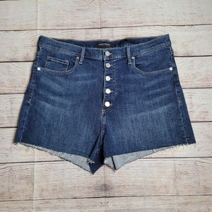 Banana Republic High Rise 3" Short